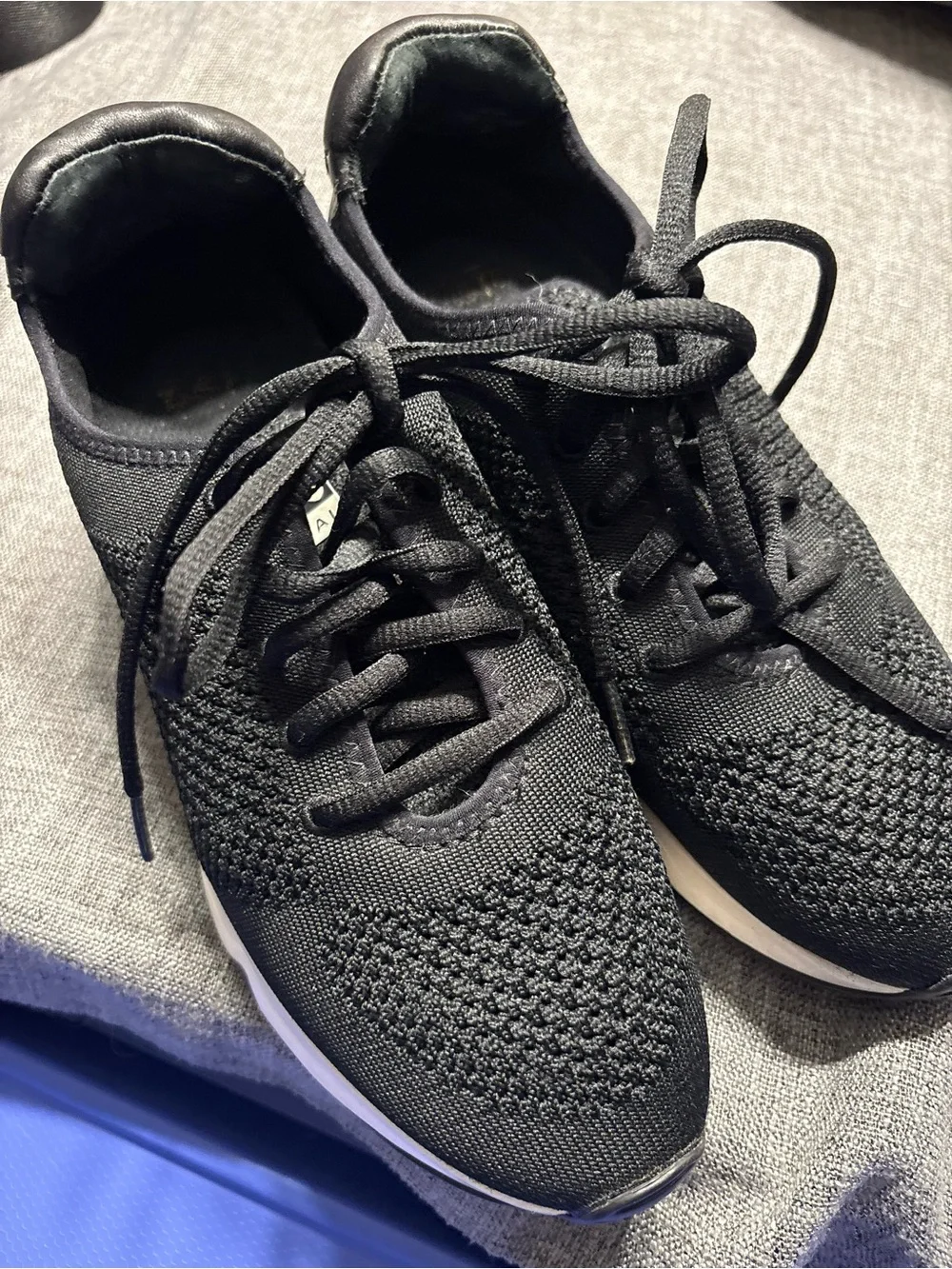 Ash Black Knit Lace-Up Sneakers woman’s sz 6